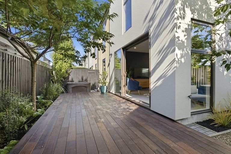 Photo of property in 6/555 Manchester Street, St Albans, Christchurch, 8014