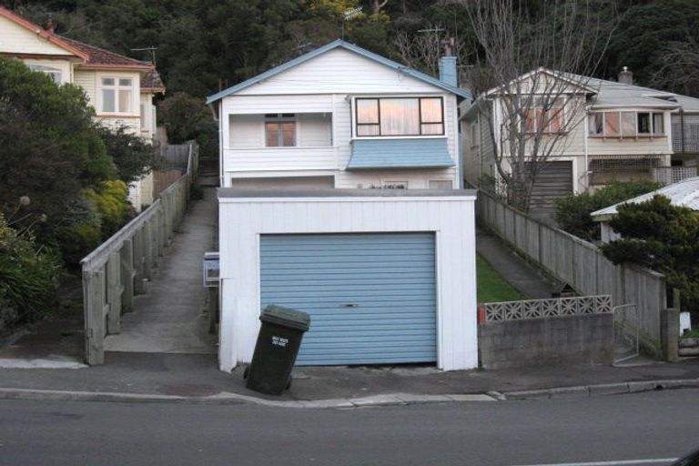 Photo of property in 32 Rodrigo Road, Kilbirnie, Wellington, 6022