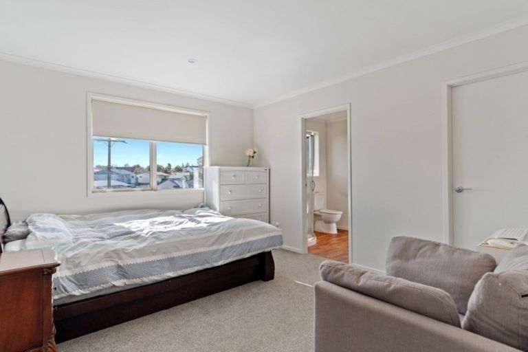 Photo of property in 27 Elena Place, Welcome Bay, Tauranga, 3112