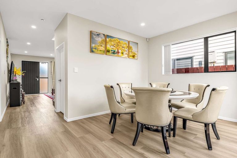 Photo of property in 6/684 Te Atatu Road, Te Atatu Peninsula, Auckland, 0610