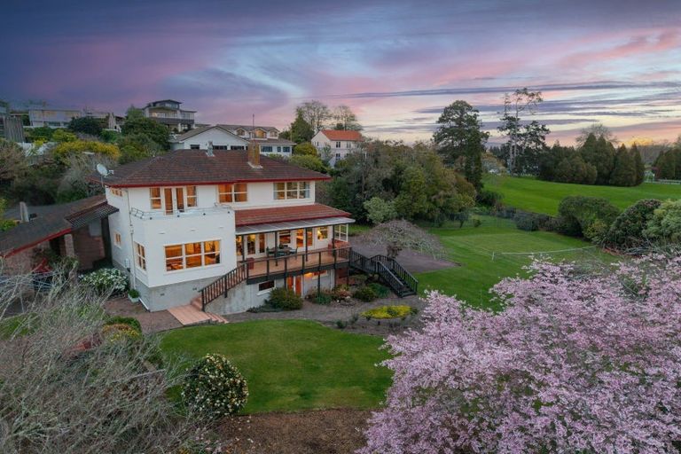 Photo of property in 148 Lake Crescent, Hamilton Lake, Hamilton, 3204