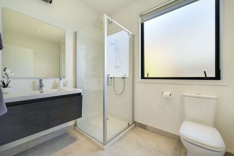 Photo of property in 5a Glenelg Lane, Jacks Point, 9371