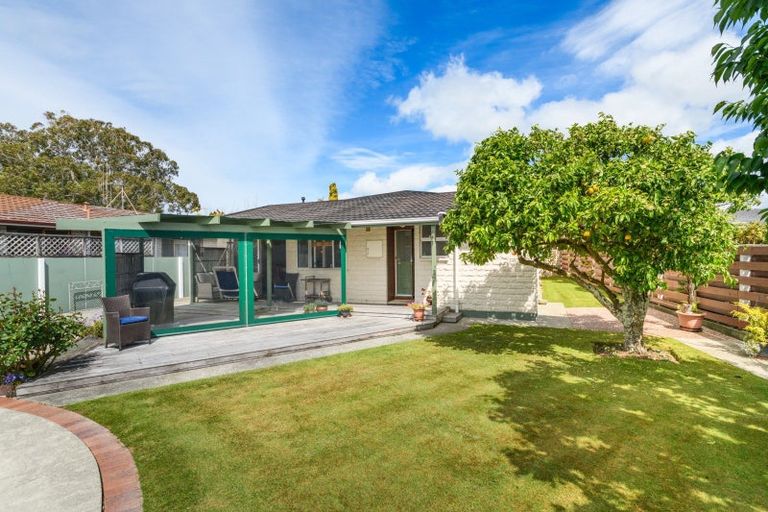 Photo of property in 6 Mudgway Place, Awapuni, Palmerston North, 4412
