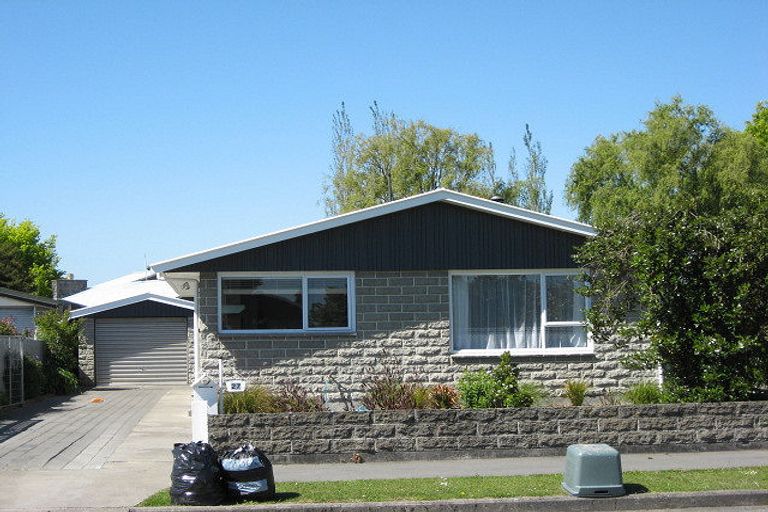 Photo of property in 27 Geddis Street, Rangiora, 7400