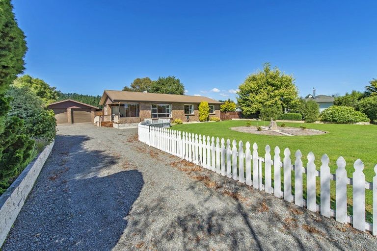 Photo of property in 52 Leslie Street, Waiau, 7332