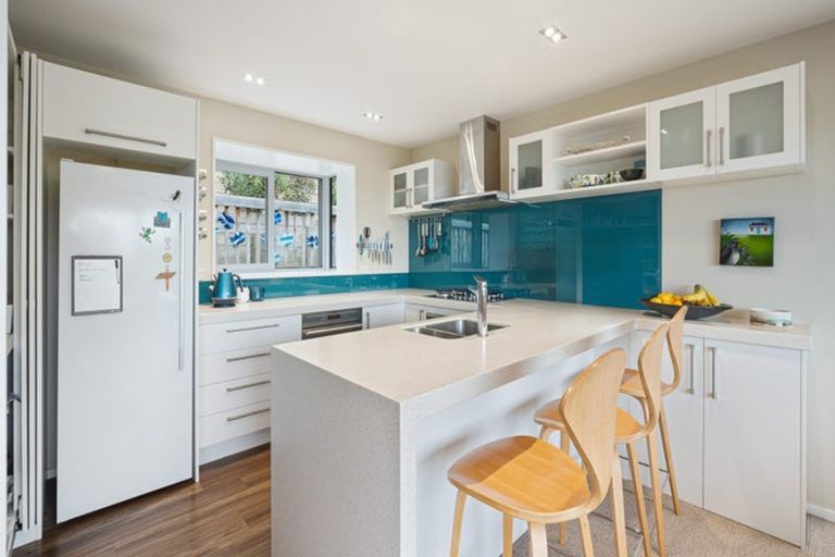 Photo of property in 44 Augusta Street, Redcliffs, Christchurch, 8081