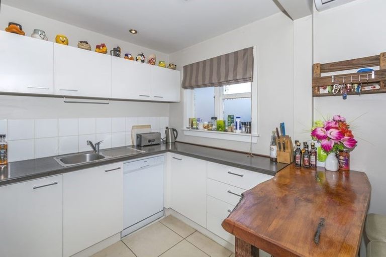Photo of property in 98 Randolph Street, Woolston, Christchurch, 8062