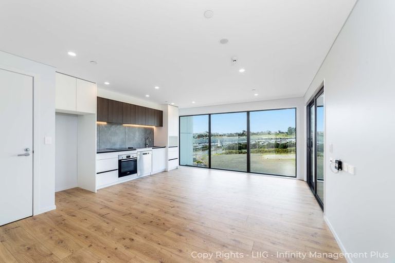 Photo of property in 201/3 Kaipiho Lane, Albany, Auckland, 0632