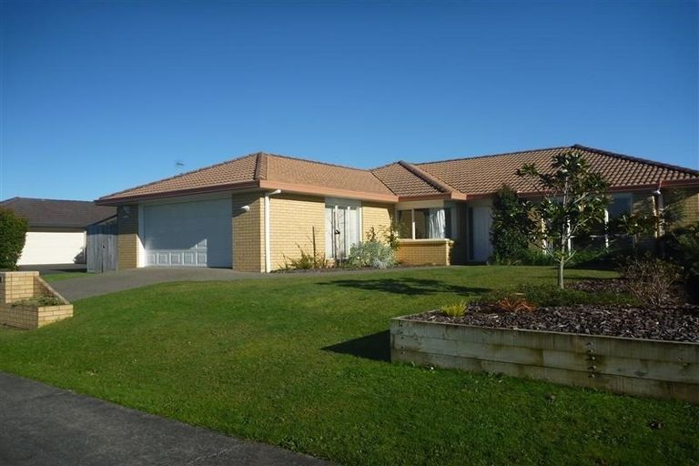 Photo of property in 111 Millhouse Drive, Northpark, Auckland, 2013