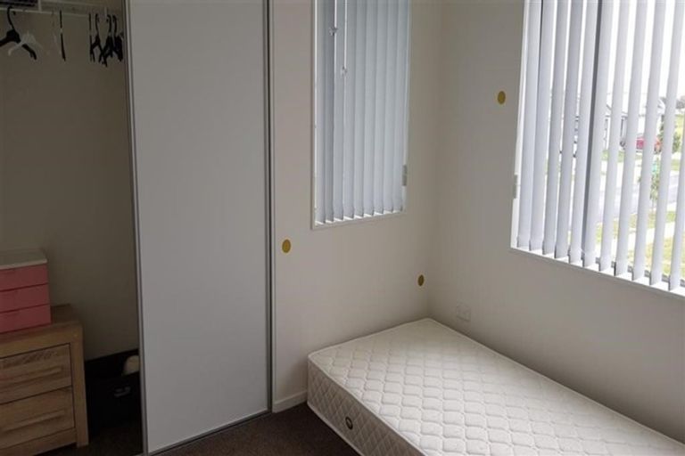 Photo of property in 1/26 Hollowout Street, Takanini, 2112