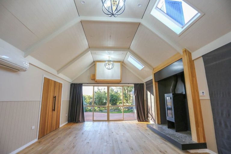 Photo of property in 16a Hackthorne Road, Cashmere, Christchurch, 8022