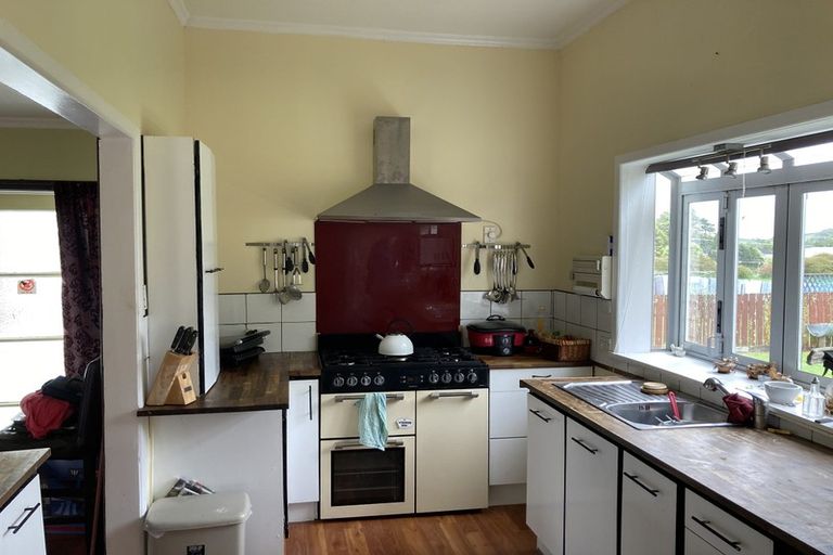 Photo of property in 11 Preston Street, Eltham, 4322