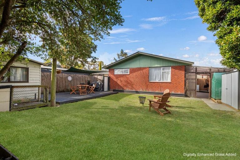 Photo of property in 6 Hobbs Place, Westbrook, Palmerston North, 4412