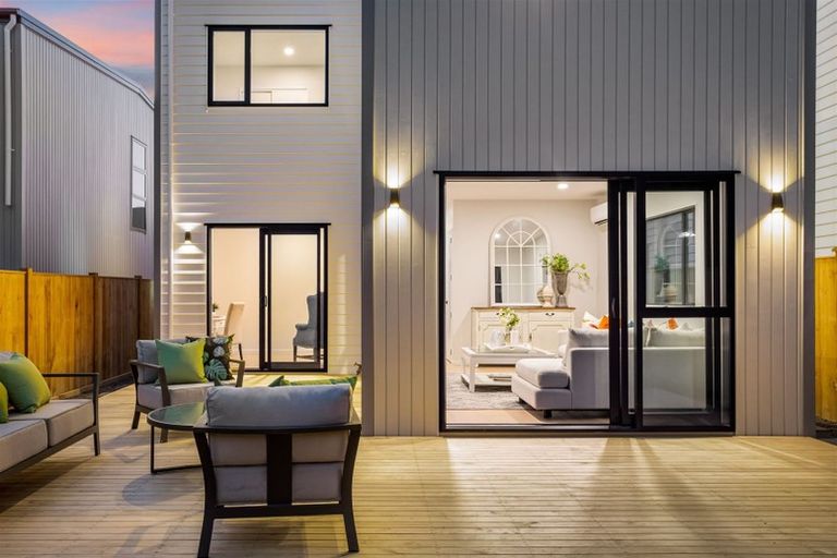 Photo of property in 22 Coast Garden Drive, Hobsonville, Auckland, 0616