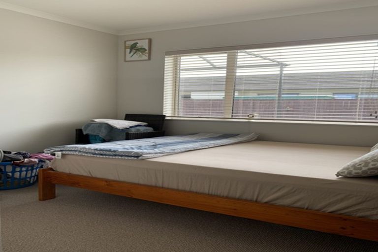 Photo of property in 8 Disley Road, Wattle Downs, Auckland, 2103