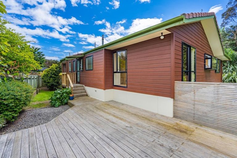 Photo of property in 110 Renown Road, Raumati South, Paraparaumu, 5032
