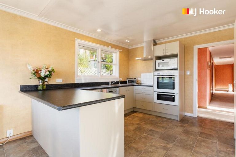 Photo of property in 27 Morrison Street, Caversham, Dunedin, 9012