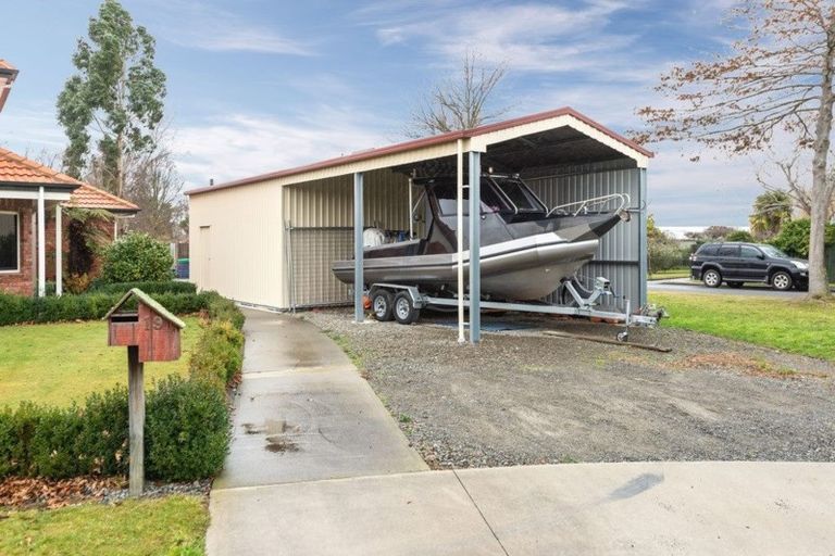 Photo of property in 19 Littles Lane, Woodend, 7610