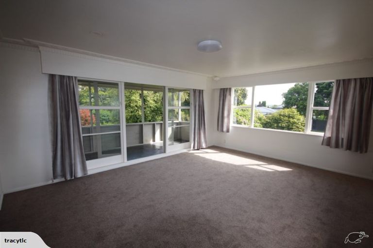 Photo of property in 6 Lee Road, Hannahs Bay, Rotorua, 3010