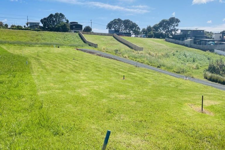 Photo of property in 10 Milky Way, Langs Beach, 0582