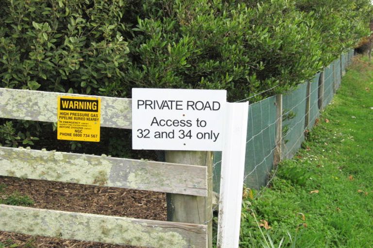 Photo of property in 32 Eucalyptus Way, Nikau Valley, Paraparaumu, 5032