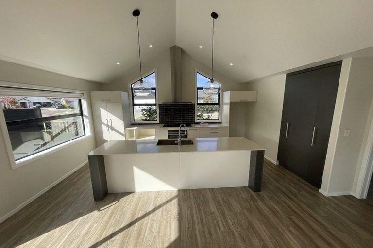 Photo of property in 6 Lewis Way, Cambridge, 3434