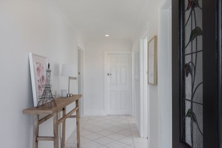 Photo of property in 20 Avenue Road, Greenmeadows, Napier, 4112