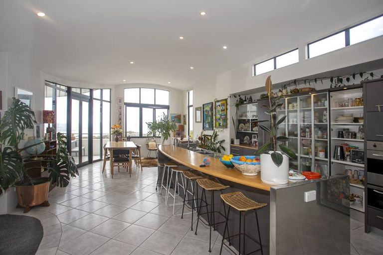 Photo of property in 1/203 Marine Parade, Mount Maunganui, 3116