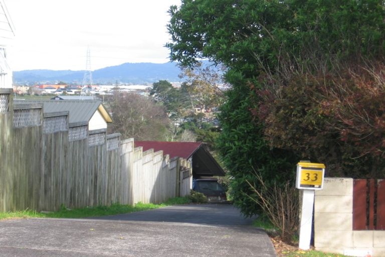 Photo of property in 33 Taioma Crescent, Te Atatu Peninsula, Auckland, 0610