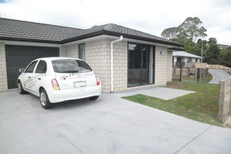 Photo of property in 8 Hayden Way, Welcome Bay, Tauranga, 3112