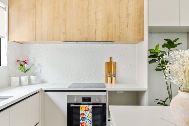 Photo of property in 108d Taikata Road, Te Atatu Peninsula, Auckland, 0610