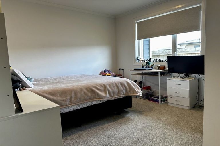 Photo of property in 89 Johnstone Drive, Fitzherbert, Palmerston North, 4410