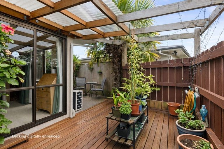 Photo of property in 12 Veronica Avenue, Marewa, Napier, 4110