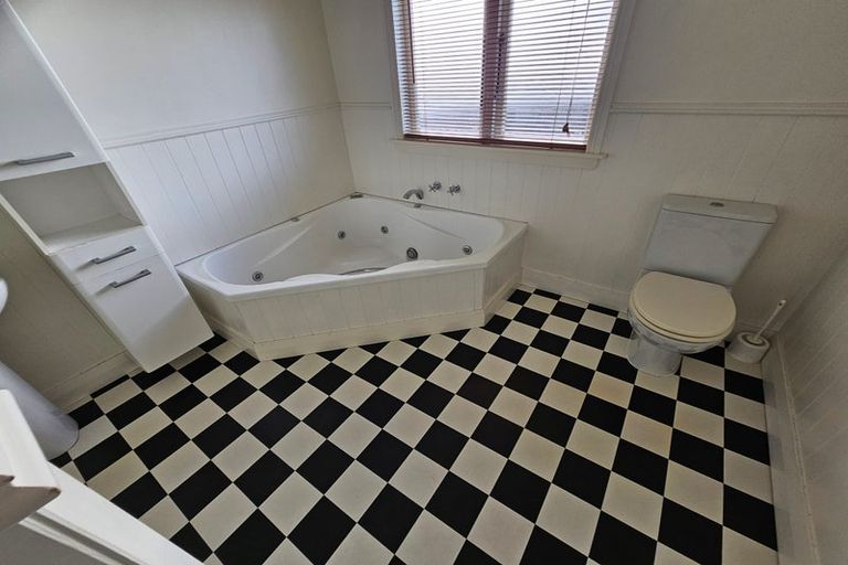 Photo of property in 15 Myrtle Street, Hamilton East, Hamilton, 3216