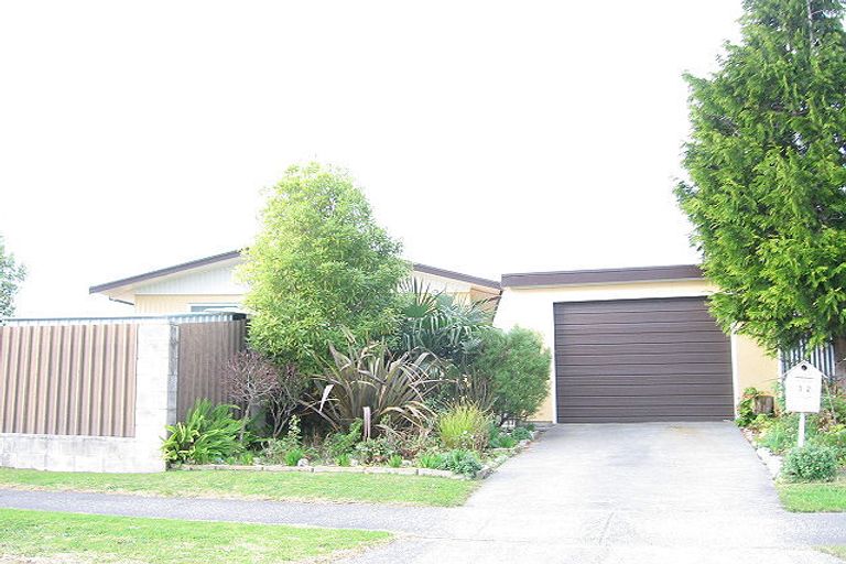 Photo of property in 32 Lanark Crescent, Tamatea, Napier, 4112