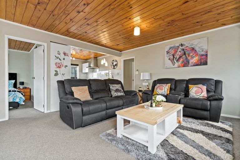 Photo of property in 1/277 Porchester Road, Takanini, 2112