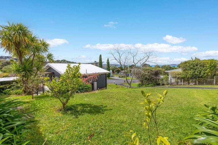 Photo of property in 9 Sunlight Promenade, Snells Beach, 0920