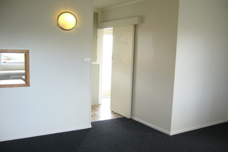 Photo of property in 2/7 Chapel Street, Papakura, 2110