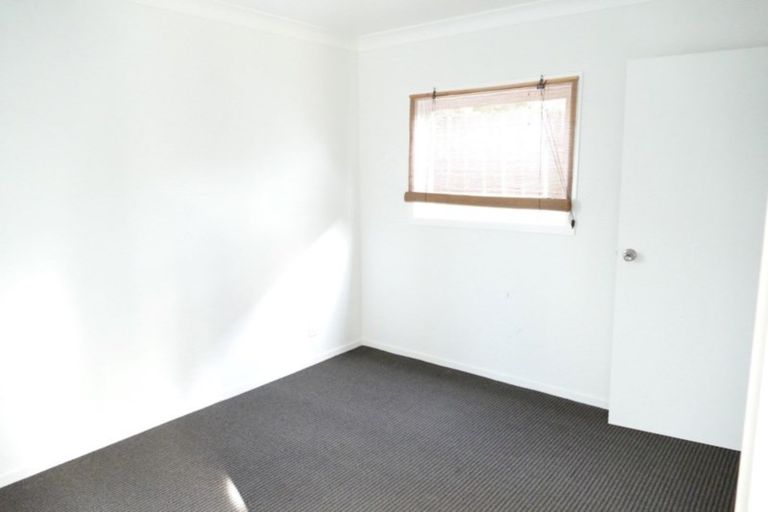 Photo of property in 44 Lynwood Road, New Lynn, Auckland, 0600