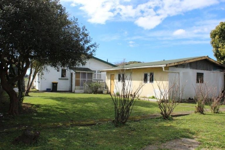 Photo of property in 18 Meihana Street, Takaka, 7110