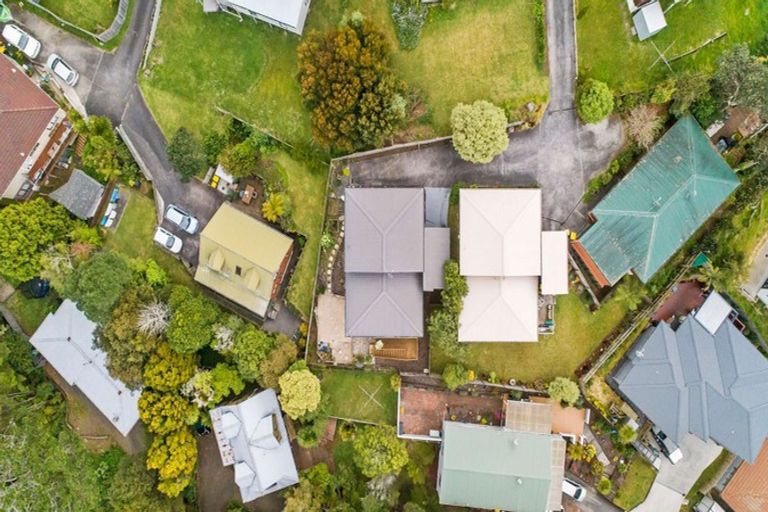 Photo of property in 3/20 Glen Vista Place, Bayview, Auckland, 0629