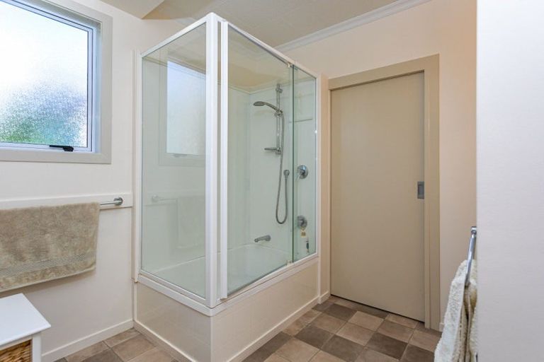 Photo of property in 120 Onemana Drive, Onemana, Whangamata, 3691