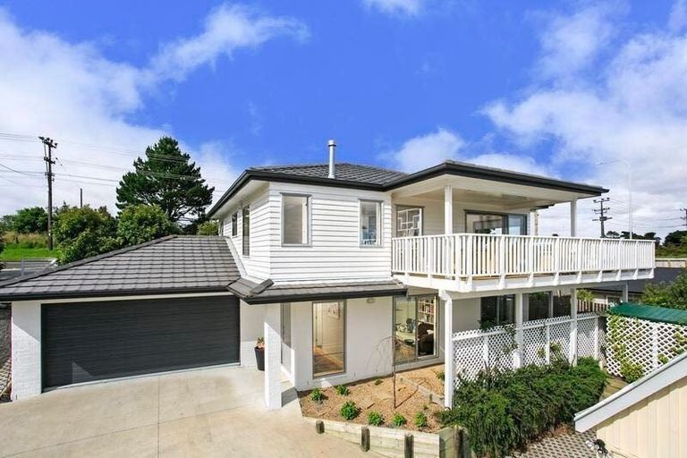 Photo of property in 23 Viridian Lane, Greenhithe, Auckland, 0632