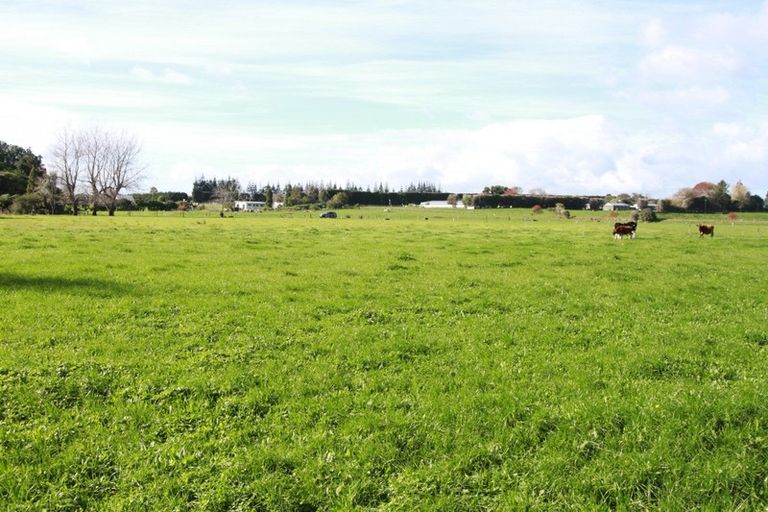 Photo of property in 173 Kairau Road, Brixton, New Plymouth, 4373