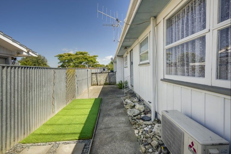 Photo of property in 2/45 Riverbend Road, Onekawa, Napier, 4110