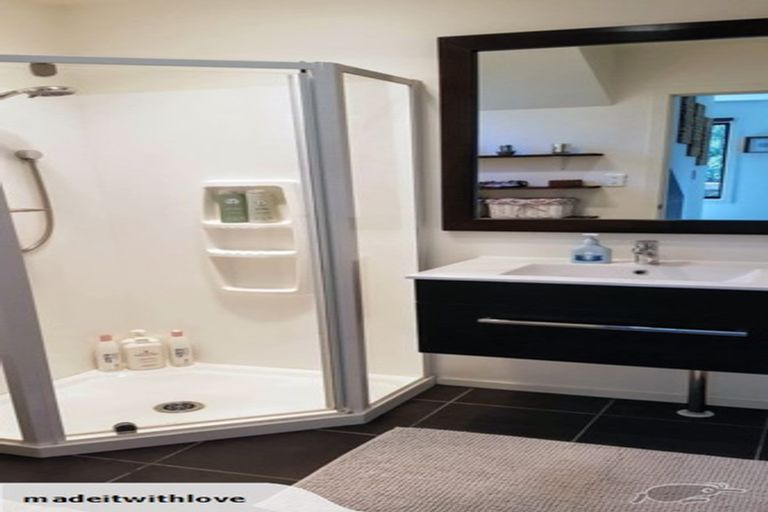 Photo of property in 14 Ward Drive, Opua, 0200