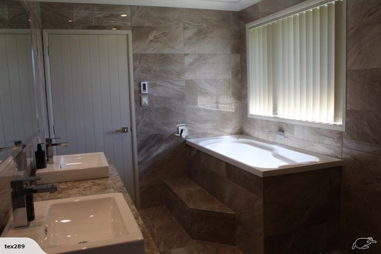 Photo of property in 41 Sunline Place, Ngongotaha, Rotorua, 3010