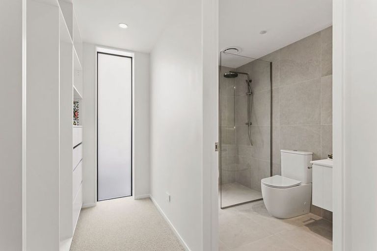 Photo of property in 38 Straven Road, Riccarton, Christchurch, 8011