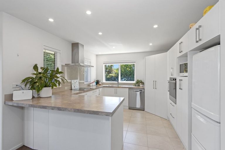 Photo of property in 28 Mcdermott Place, Halswell, Christchurch, 8025