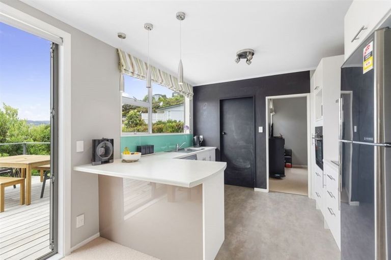 Photo of property in 31 Spinnaker Drive, Whitby, Porirua, 5024